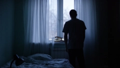 U GLUVO DOBA NOĆI ČUO JE ŽENINE ZVUKOVE IZ SOBE: Kada je video šta radi i sa kim, sledio se od šoka