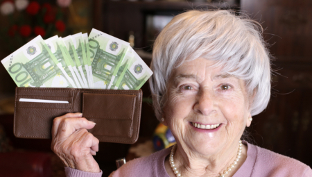 KAKO DA PRIVUČETE NOVAC U KUĆU I STALNO GA IMATE Staro narodno verovanje tvrdi da ovo komšijama nikako ne treba pozajmiti, ako želite bogatstvo!