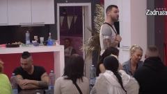 IMAM NAJBOLJU DEVOJKU, ŽIVIM KAO KRALJ PORED NJE! Osmakčić svima zapušio usta, nahvalio Viktoriju i priznao da joj ni jedna nije ravna!