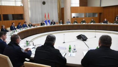 VUČIĆ SAZVAO SAVET ZA NACIONALNU BEZBEDNOST Rat u Ukrajini nosi veliku nevolju Srbiji?!