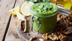 Služiti uz pečenje ili krompir: Sos od peršuna