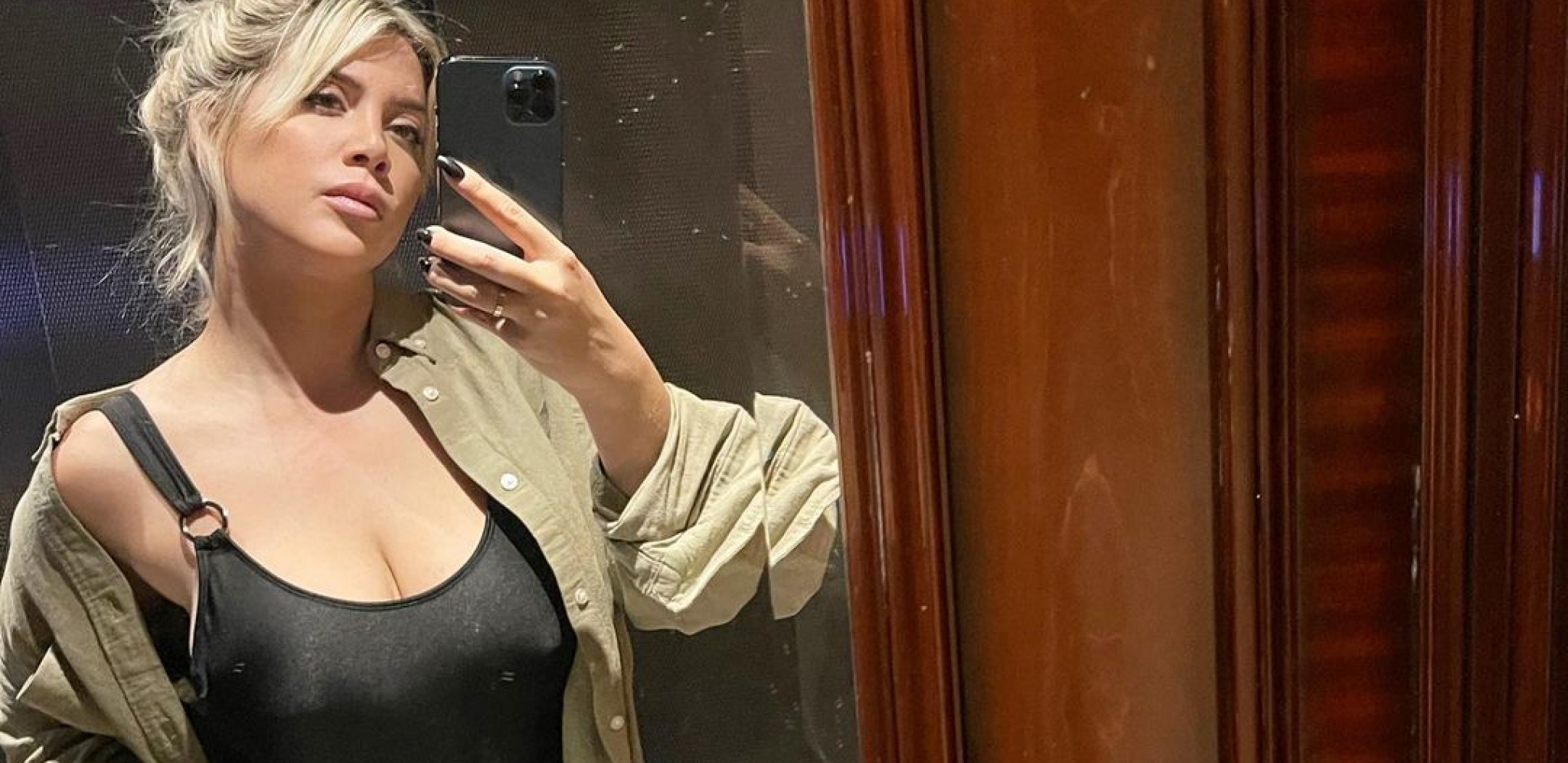 ŽENO IMAŠ LI TI MILOSTI Se*si Vanda snimila preplanulu gu*u i napravila haos na društvenim mrežama (VIDEO)