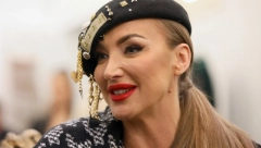 GOGA SEKULIĆ PODRŽALA VUČIĆA Slogan "Za našu decu" ostavio utisak na pevačicu kao majku (FOTO)