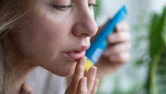 Imate suve i ispucale usne? Ovo su glavni krivci za ovaj problem