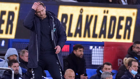 LEGENDA SE NE PLAŠI OTKAZA Klub iz Liverpula u nikad goroj situaciji, trener ne strahuje