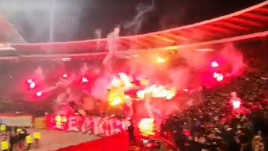 LUDILO NA "MARAKANI"! Gori stadion! (VIDEO)