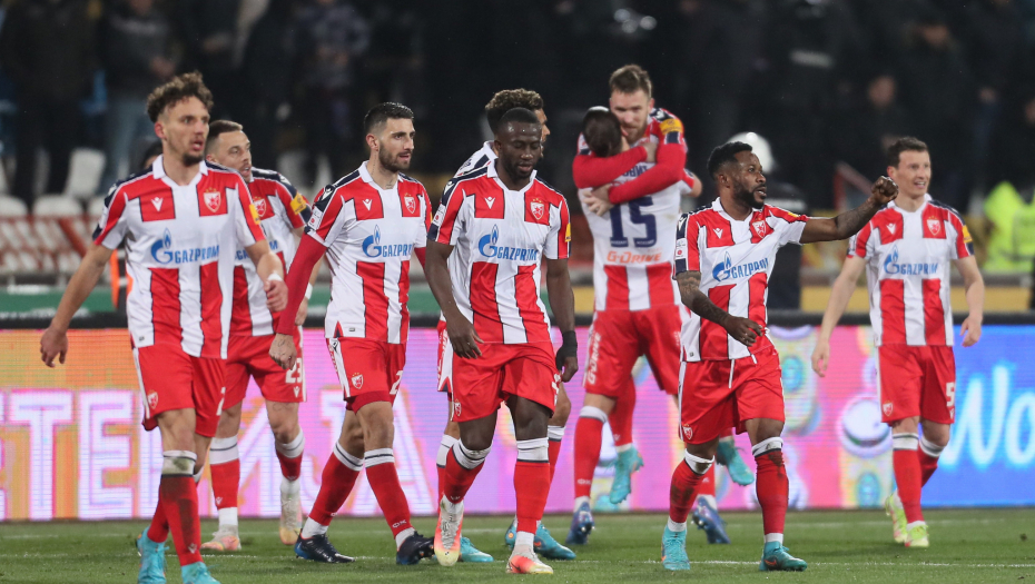 NEKI SKIDAJU REKLAME SA DRESOVA! Da li je Zvezda u problemu zbog "Gasproma"? Sada je sve otkriveno...