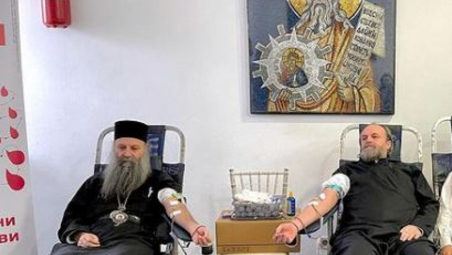 PATRIJARH PORFIRIJE I VLADIKA STEFAN DONIRALI KRV Nadam se da smo ovim delom bar malo pomogli (FOTO)