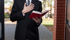 TAMO SE SILOVANJA NE KAŽNJAVAJU, DECA UMIRU ZBOG IDEOLOGIJE Andrej je bivši jehovin svedok, a ovo je njegova potresna ispovest!