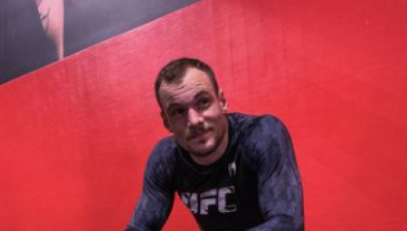 Novi nokaut sjajnog Medića, Todorović zaustavljen u prvoj rundi (VIDEO)