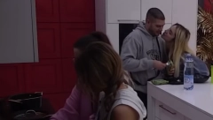 NE ODVAJAJU SE! Dejan i Aleks uživaju u njihovoj ljubavnoj romansi, čak i ovo rade zajedno!