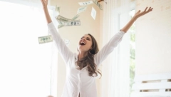 NAŠE BAKE SU SE KLELE U OVAJ STARI SRPSKI OBIČAJ: Privucite novac u kuću, potrebne su vam 3 stvari