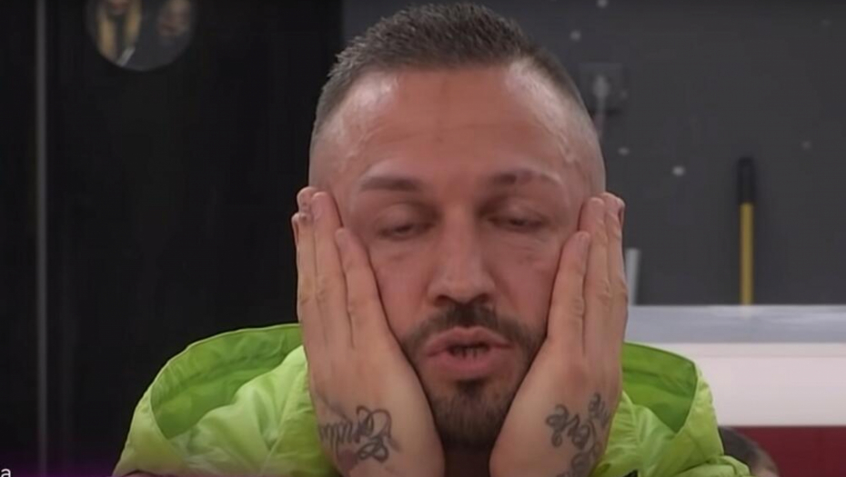 TUKAO JE SVE DEVOJKE! Nenadov bivši saradnik obelodanio skandalozne tajne iz njegovog života, pa priznao da ga se stidi zbog ovoga!