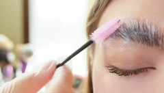 BROW LAMINATION JE SVETSKI TREND MEĐU DAMAMA: Kozmetičarka otkriva kako da vam obrve izgledaju gušće i prirodno na bezbolan i neinvazivan način