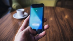 ŽIVOT JOJ POSTAO NOĆNA MORA Morala je da promeni ime jer su zbog nje stalno zvonili telefoni