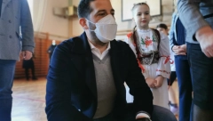 IZNENAĐENJIMA NIKAD KRAJA! Udovičić posetio školu u Pančevu, a onda je jedan od školaraca poželeo da ga intervjuiše!