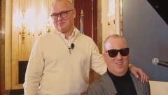 DRAGE DAME! Goran Vesić najavio spektakularan koncert Saše Matića osmog marta sa početkom u 20 časova! (VIDEO)