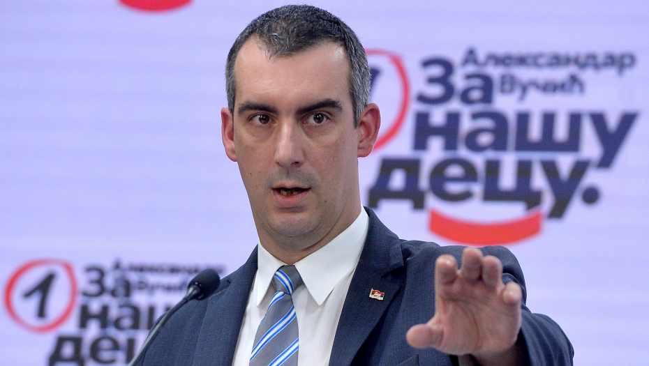 ORLIĆ VRATIO BORISA TADIĆA NA FABRIČKA PODEŠAVANJA Ajmo" - šta? Da opet stanemo mirno kad neko spolja podvikne?