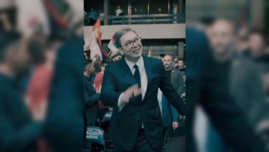 ROĐENDANSKA ČESTITKA ALEKSANDRU VUČIĆU OD STRANKE Tvoja dela govore o tebi! Srećan rođendan, predsedniče!