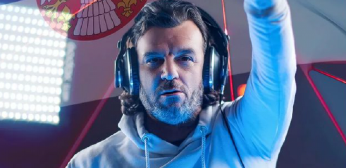 ACA LUKAS SE NE ZAUSTAVLJA! Publika je dočekala i drugu novu pesmu ''Duže staze''! (VIDEO)