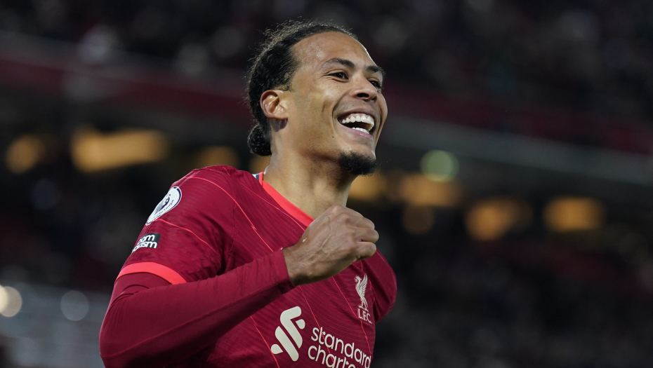 POKRENUT POSTUPAK PROTIV VAN DAJKA Fudbalski savez Engleske razmatra kaznu zbog vređanja sudije