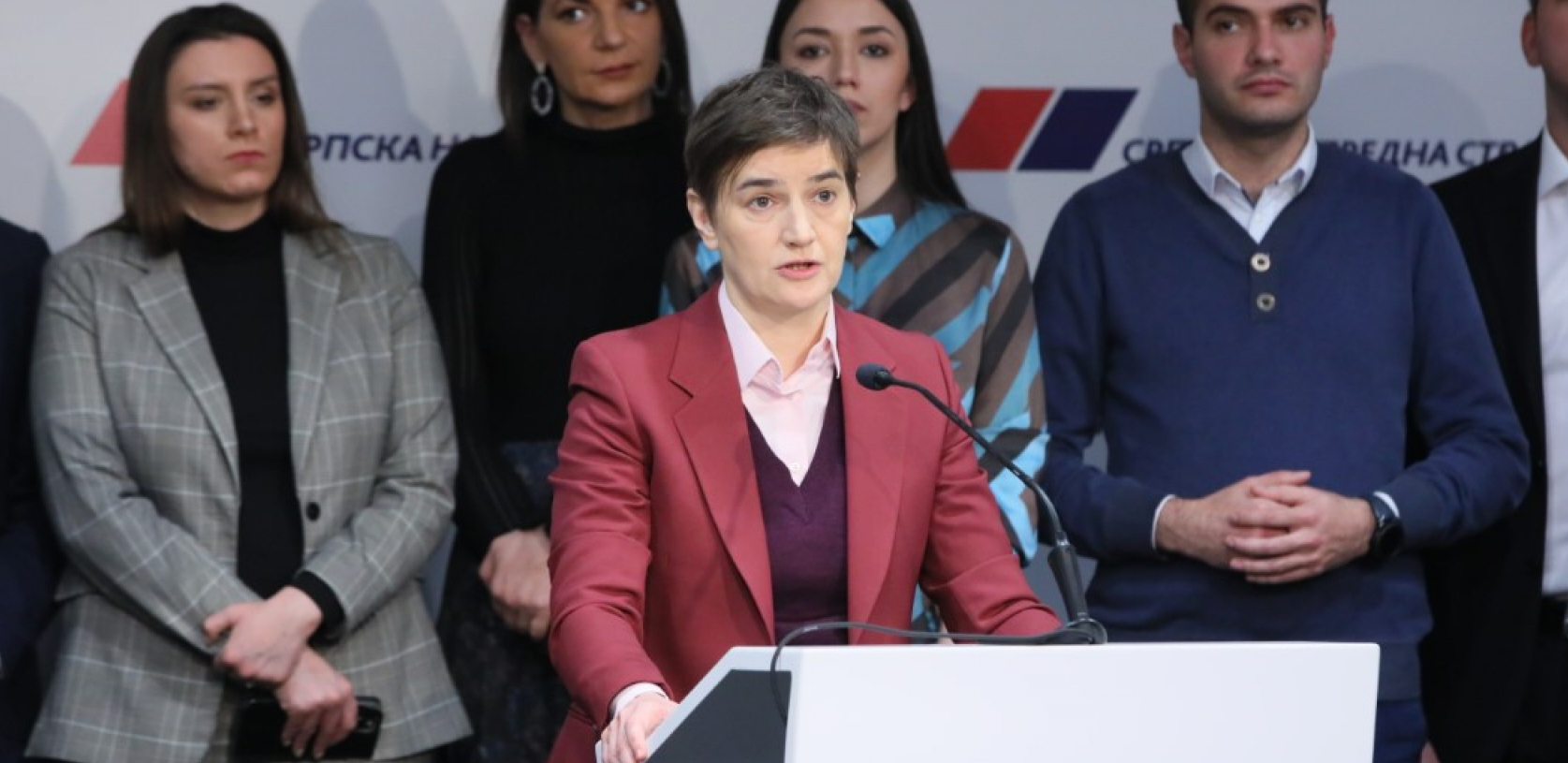 PREMIJERKA BRNABIĆ: Narod neće glasati za "Ua, Vučić", nego za dela i rezultate