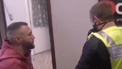 ISPLIVAO SNIMAK GDE ŠA BRUTALNO PRETI FRIZERU! Našao mu se na meti, reper potpuno podivljao zbog Tare Simov (VIDEO)