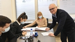 GORAN VESIĆ POTPISAO PODRŠKU ZA KANDIDATURU ALEKSANDRA VUČIĆA Glas za Aleksandra Vučića, znači glas za mir i glas za stabilnost