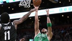 POPODNEVNO LUDILO U BOSTONU! Tejtum spakovao 54 poena i ostavio Durenta na kolenima! (VIDEO)