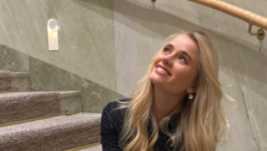 OBORIO REKORD, PA POLJUBIO ZANOSNU PLAVUŠU! Duplantis je u Beogradu pokidao, a ona mu je prva česitala!