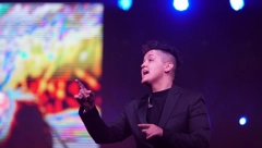 ŠERIFOVIĆKA NEMA ODGOVOR NA OVO PITANJE! Pevačica otkriva da joj nije jasno zašto baš na njenim koncertima parovi biraju da se vere!