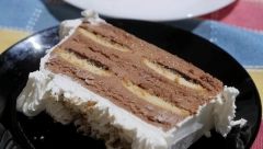 ZASLADITE SE SA STILOM Čokoladna jafa torta sa gotovim korama, prava rapsodija ukusa