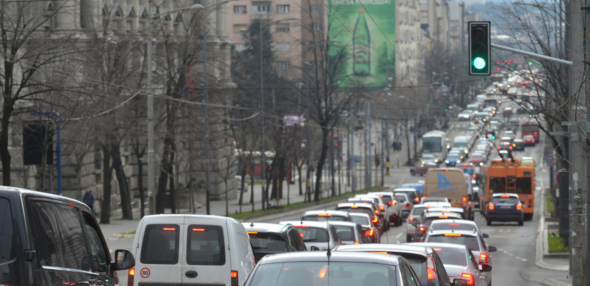VOZAČI, OVA 3 PRAVILA MORATE DA POŠTUJETE NAREDNA DVA DANA Oglasili se iz "Puteva Srbije"