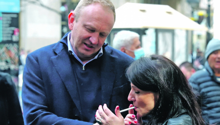 MARINIKIN I ĐILASOV JURIŠNIK PORUČIO Moji lideri će se udružiti i sa crnim đavolom samo da se dokopaju fotelja i vlasti!