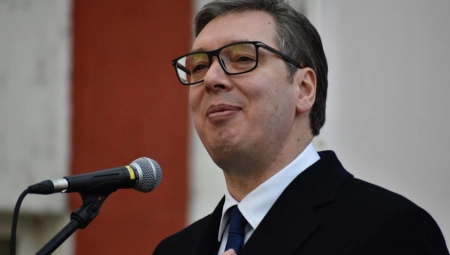I MOJKOVAC STAO IZA VUČIĆA Jedini garant pristojne i uređene Srbije