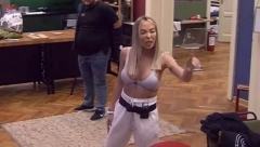 TI SI NULA! Ksenija brutalno izvređala svog bivšeg dečka Ivana Neškovića, uvrede letele na sve strane, a jedna stvar mu je posebno srozala ego!
