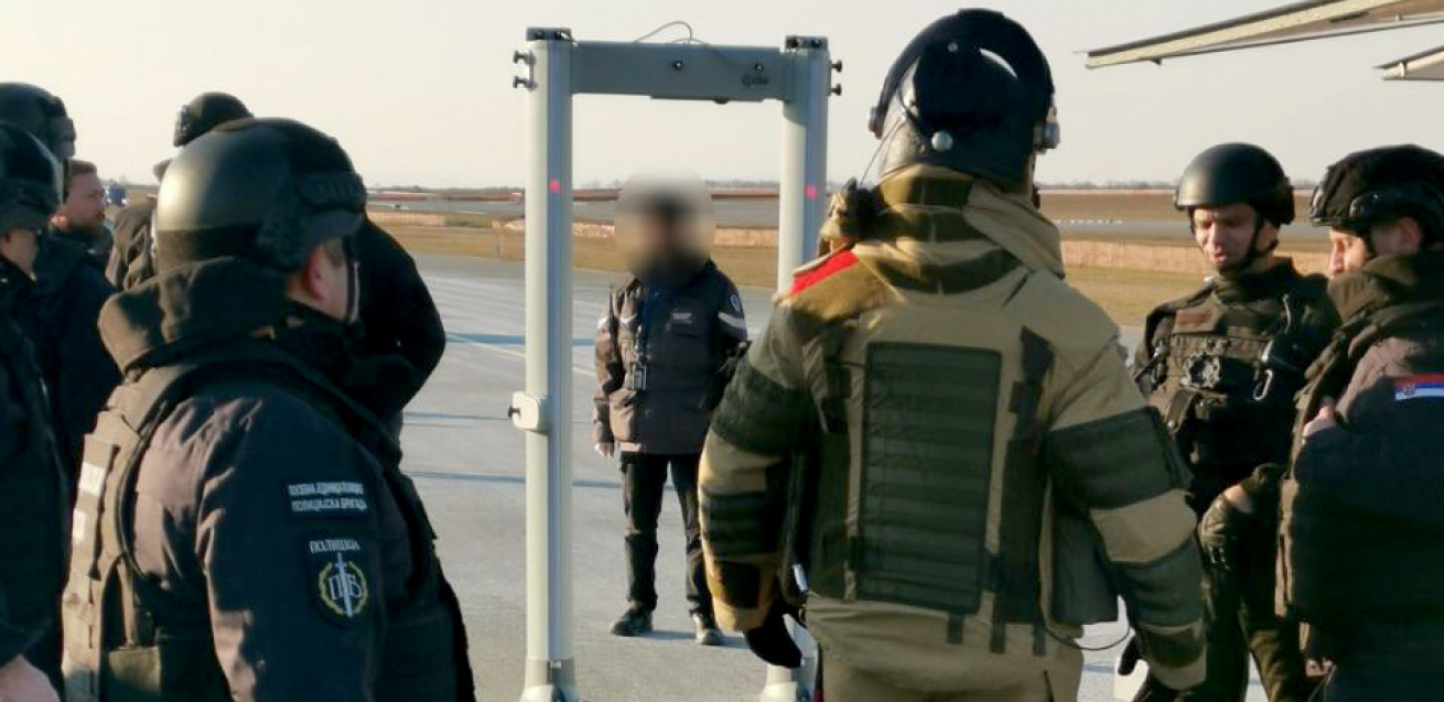 DOJAVA O BOMBAMA U POGONIMA VODOVODA Vesić se oglasio dramatičnim saopštenjem, policija na terenu