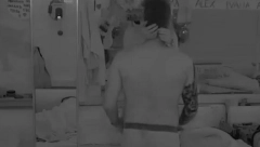 VIKI ĆE IZGORETI OD BESA! Osmakčić se iskrao iz kreveta i došao kod ove zadrugarke, strasno se ljubili i prekršili ozbiljno pravilo u rijalitiju!