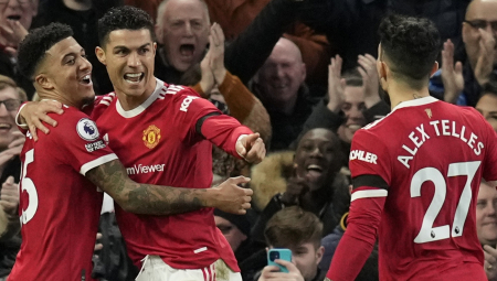 RONALDO STIGAO U JUNAJTED Došao na sastanak sa menadžerom, a dočekao ga i ser Aleks Ferguson