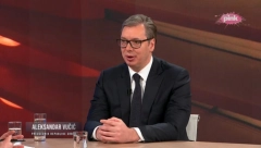PROSTAK VUK JEREMIĆ NAZVAO VUČIĆA LUDAKOM Predsednik gospodski:  Zamislite kako bih vas tek pobeđivao da sam pametan (VIDEO)