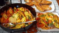 RECEPT ZA PRAVI DOMAĆINSKI ĐUVEČ IZ RERNE: Ručak u kom uživa cela porodica, idealan i za tople dane