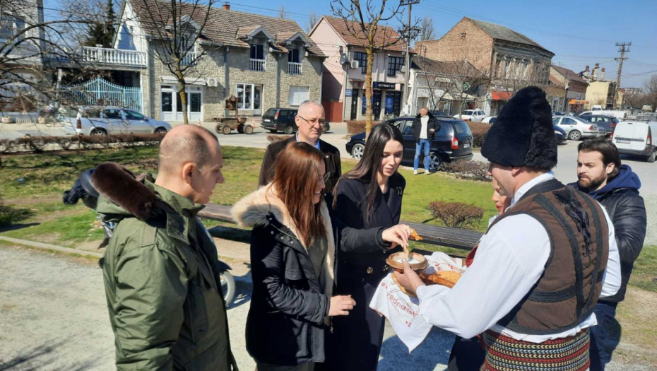 JEDINI GARANT ZA MIR I STABILNOST JE ALEKSANDAR VUČIĆ On vodi Srbiju putem prosperiteta i štiti interese države (FOTO/VIDEO)
