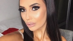 NIKO NE VERUJE DA SE PORODILA PRE SAMO TRI MESECA! Kaća Grujić pozirala u bikiniju i pokazala savršenu figuru, pevačica izgleda nikad bolje! (VIDEO)