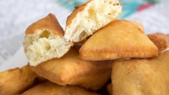 ISPROBANI RECEPT SA NAJVIŠOM OCENOM Brzi jogurt uštipci, predivni, zlaćani, šupljikavi