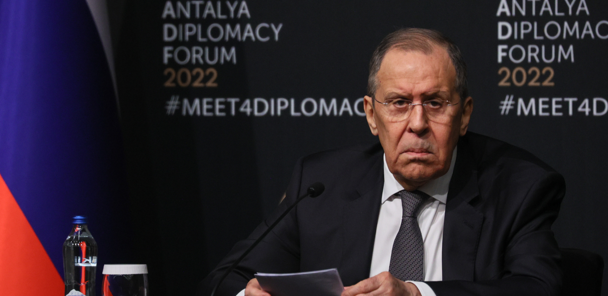 PRIŠTINA JE SAMOPROKLAMOVANA KRIMINALNA DRŽAVA Lavrov verbalno IŠAMARAO albanske "državnike", pa spomenuo REZOLUCIJU