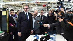 VUČIĆ SAOPŠTIO DOBRE VESTI Do kraja godine svi radnici Geoksa imaće zaposlenje