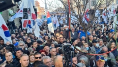 GRAĐANI VRANJA O'LADILI NOVINARA N1! Boljeg predsednika od Vučića nema i to je dokazano! (VIDEO)