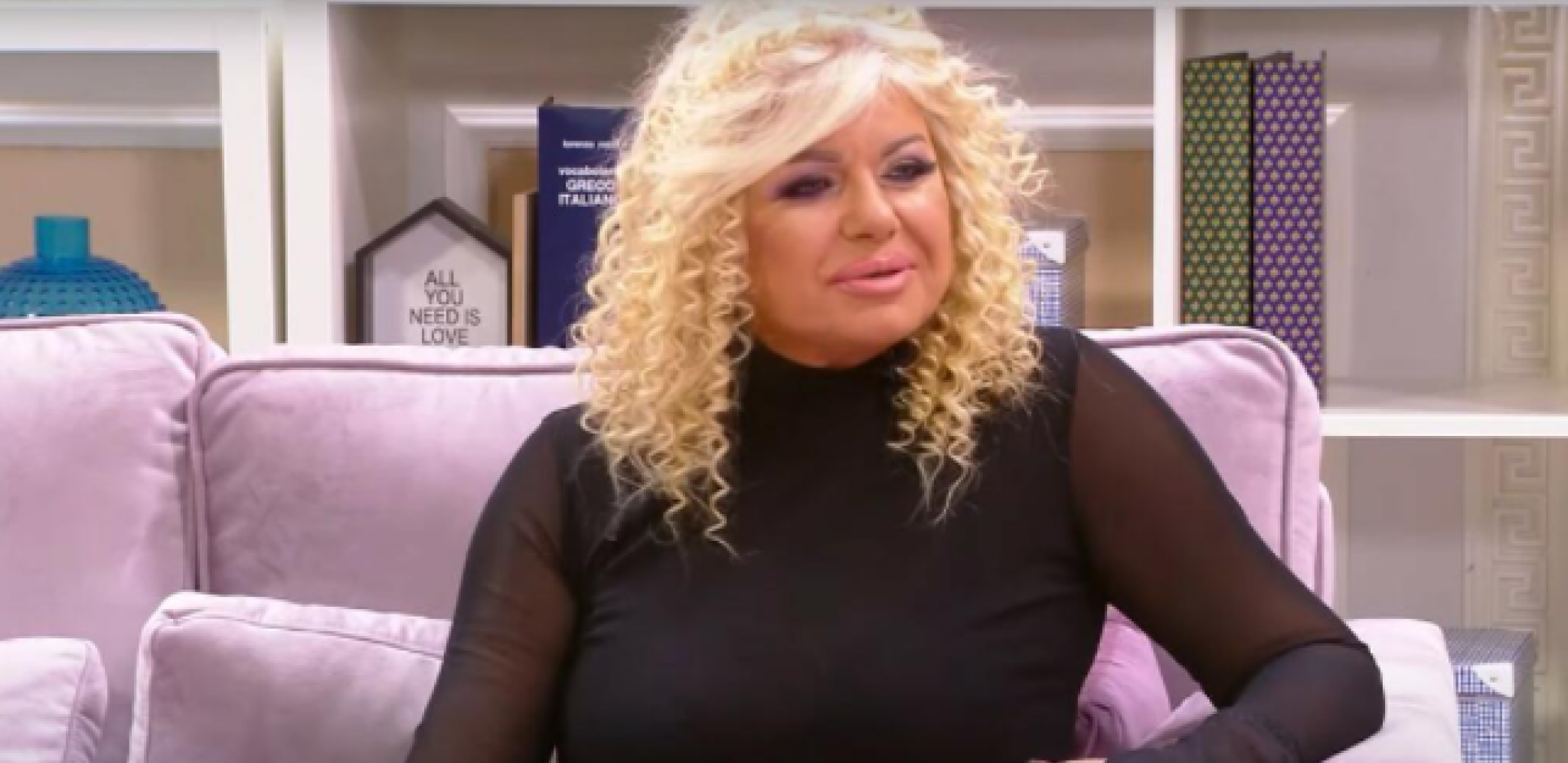 DEŠAVALO SE DA 20 DANA NE IZAĐEM IZ KUĆE Zorana Pavić iskreno o problemu koji je imala