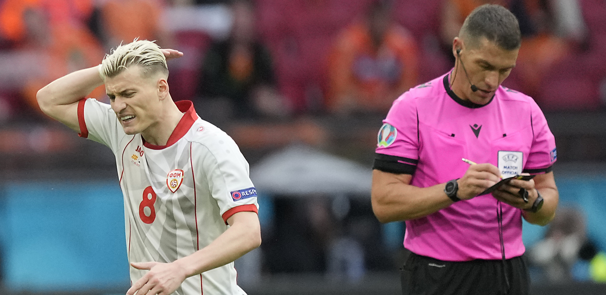 UEFA ŠOKIRALA IZBOROM ARBITRA! Zvezdi sudi Rumun koji je na poluvremenu obećao igraču da će svirati dva penala za njegov tim!