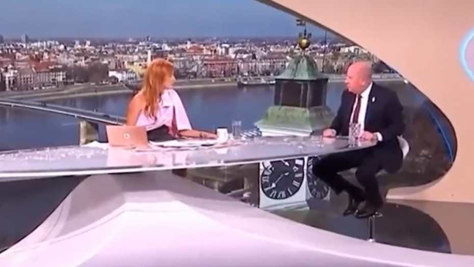 JOVANA JOKSIMOVIĆ IZBACILA ĐILASOVOG KUMA Bahati Mlađan Đorđević hteo da uređuje emisiju, a onda je nastao haos u studiju! (VIDEO)